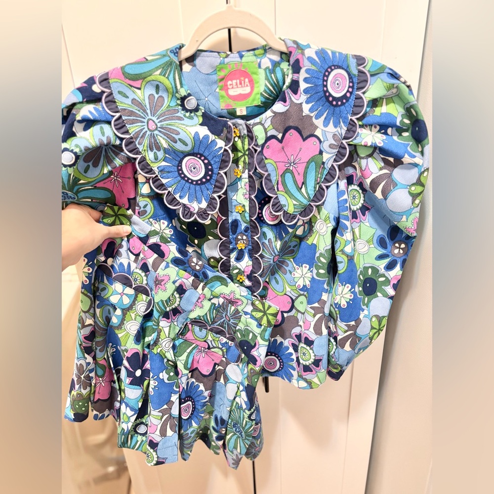 CeliaB Tahoe Multicolor Floral Jacket and Shorts Set